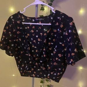 Shein Floral Cropped Tie Front Blouse • Lightly Used • Size: Large